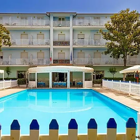 Centro Vacanze Domus M.g. マルティンシクーロ